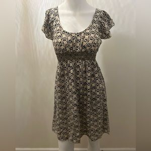 Patterned dress from anthropologie. Size 0 💯 Silk